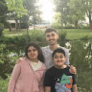 Meet your Posher, Fadi